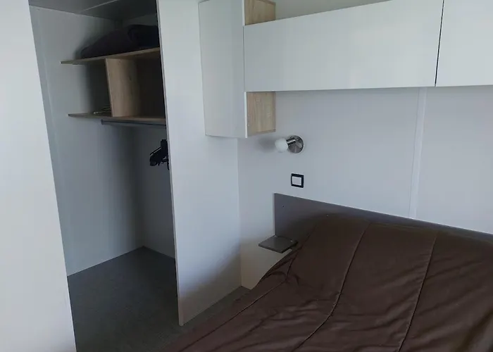 Appartement Mobilhome Avec Acces Piscine
